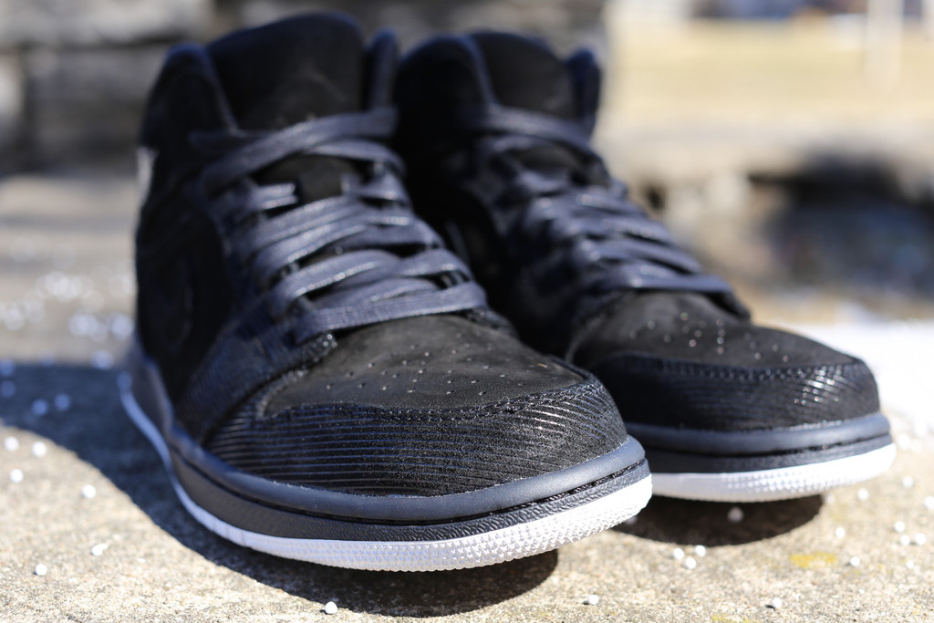 Jordan Brand Suits And Sneakers 01