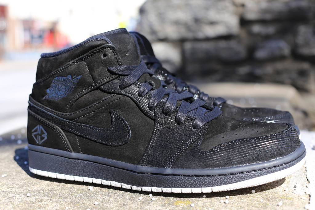 Jordan Brand Suits And Sneakers 03
