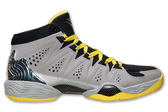 Jordan Melo M 10 Metallic Silver Volt 02