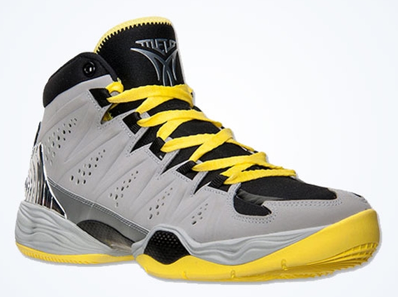 Jordan Melo M10 - Metallic Silver - Black - Volt