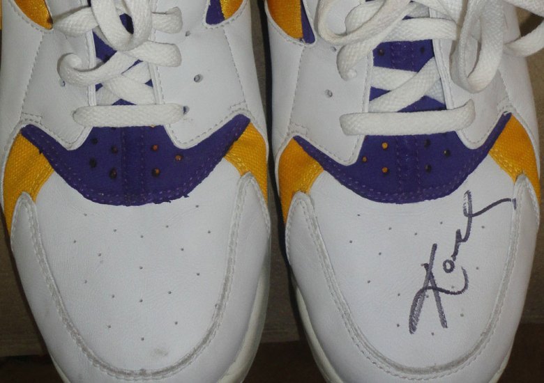 Nike Air Flight Huarache – Kobe Bryant PE on eBay