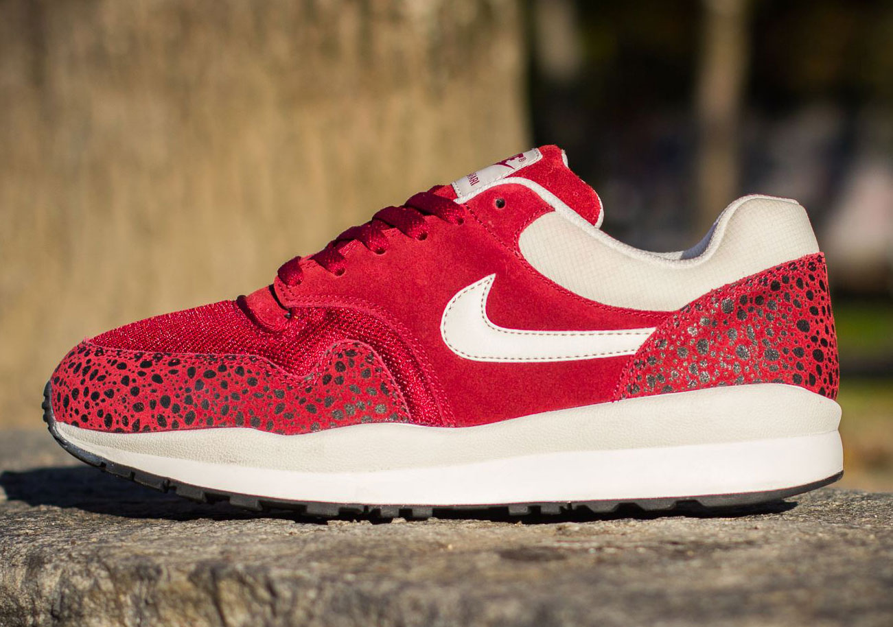 Nike Air Safari - Team Red - White