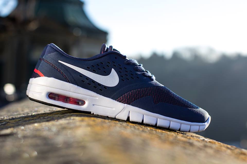 Nike Eric Koston 2 Max Midnight Navy White Light Crimson 03