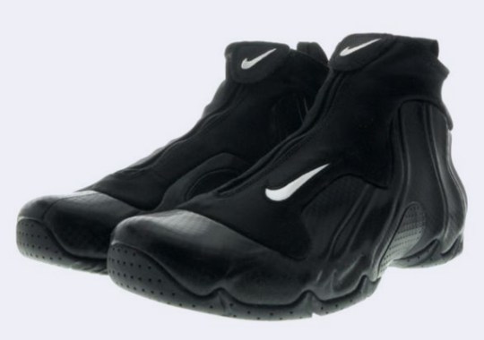 Nike Air Flightposite 2014 “Carbon Fiber” – Release Reminder