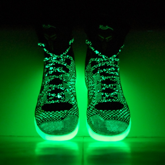 Nike Kobe 9 Elite Nola Gumbo Glow 03