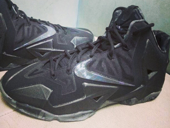 Nike LeBron 11 - Black - Navy