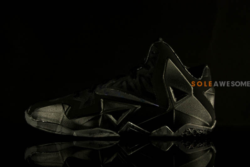 Nike Lebron 11 Blackout 07