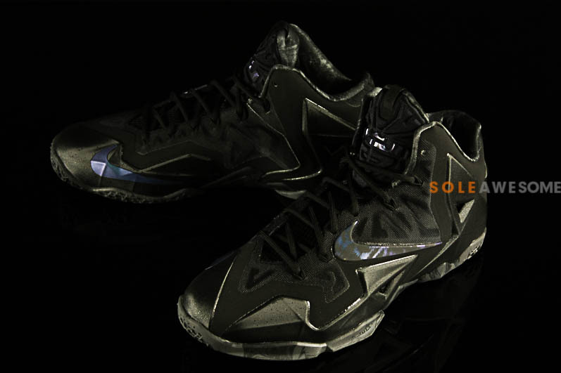 Nike Lebron 11 Blackout 08