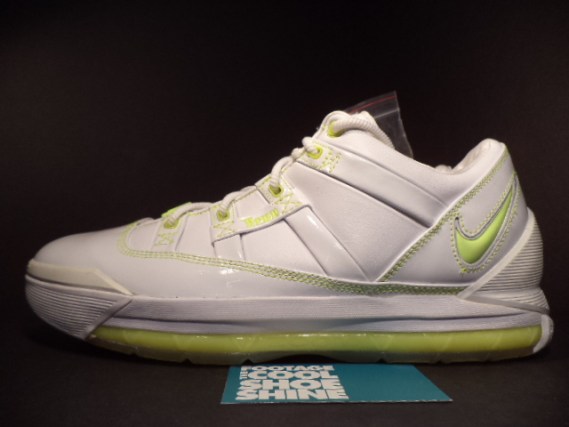 Nike Lebron 3 Low White Volt Neon Green Samples 03