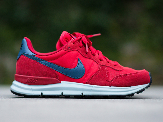 Nike Lunar Internationalist University Red