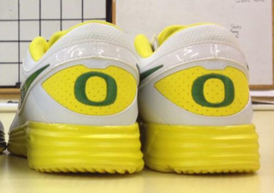 Nike Lunar MVP Pregame – Oregon Ducks PE