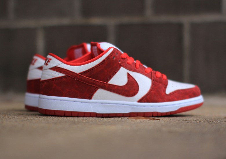 Nike SB Dunk Low “Valentines Day”