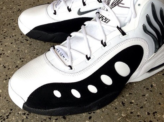 Nike Zoom Sonic Flight White Black Available 1