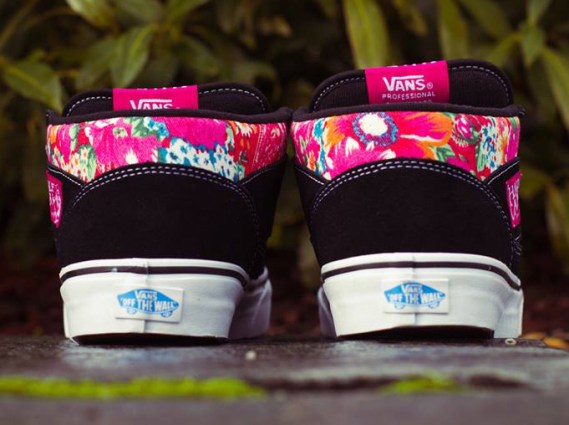 Vans Half Cab Multi Floral 03