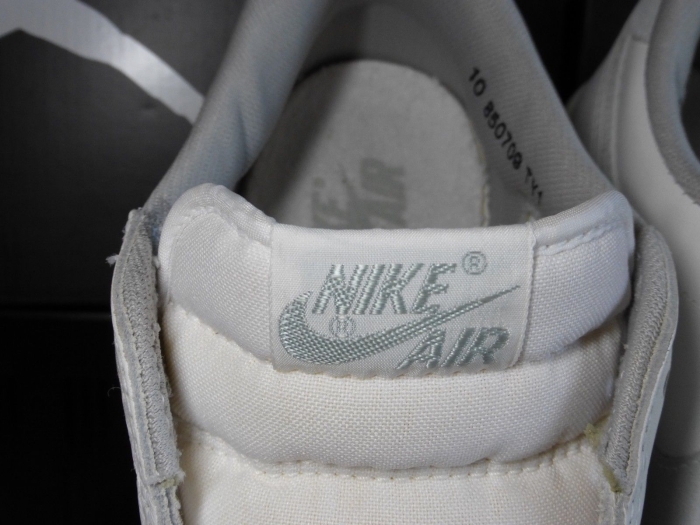 Air Jordan 1 Low White Grey Original 1985 03