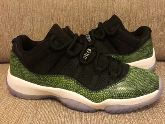 Air Jordan 11 Low Retro "Green Snake"