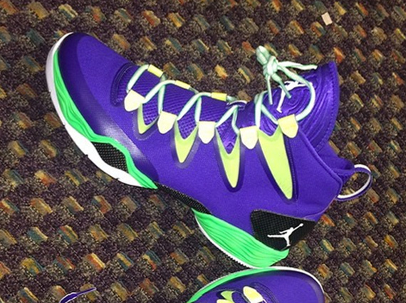 Air Jordan XX8 SE "Mardi Gras" PE