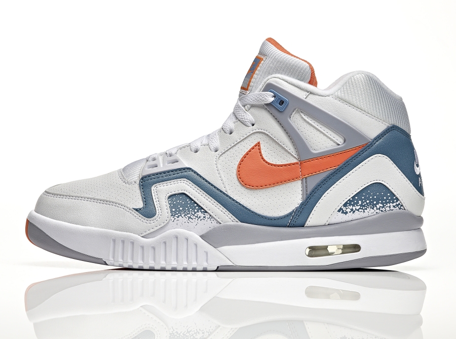 Andre Agassi's "Clay Blue" Nike Air Tech Challenge II Returns