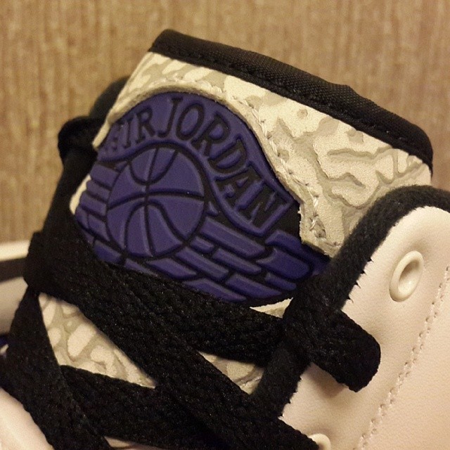 Elephant Print Air Jordan 2 Retro 01