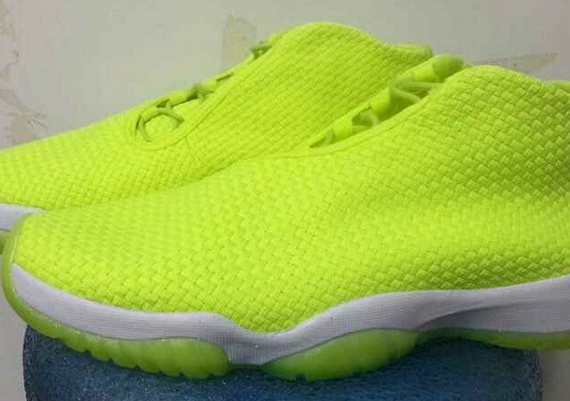 Jordan Future - Volt - White