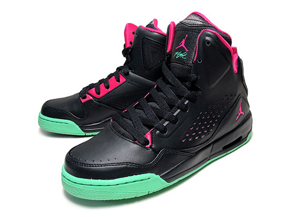 Jordan Sc 3 Borrows Air Yeezy 2 Colorway 02