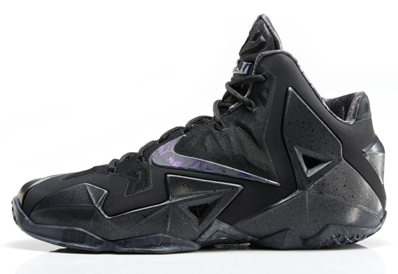 Lebron Xi Anthracite