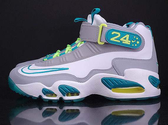 Nike Air Griffey Max 1 White Turbo Green Wolf Grey 02