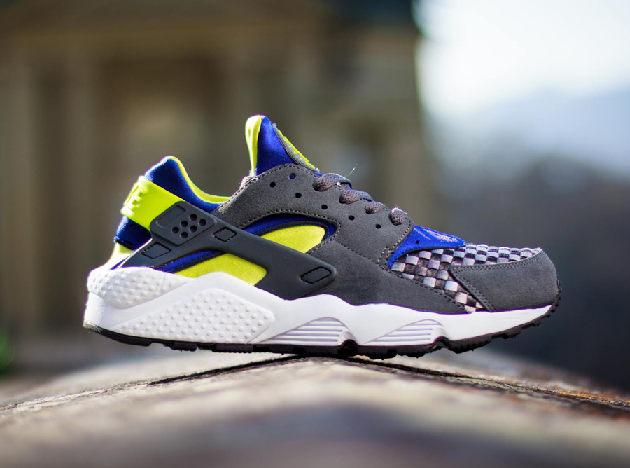 Nike Air Huarache - Dark Grey - Venom Green