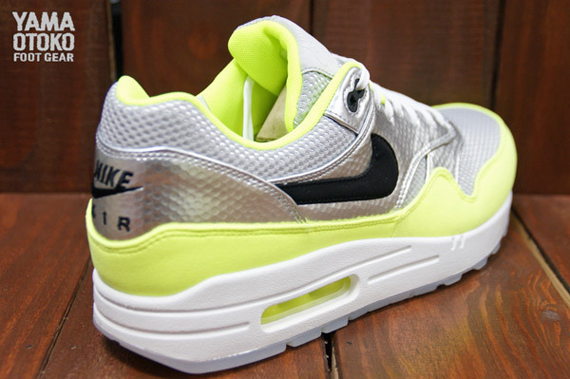 Nike Air Max 1 Fb Premium Metallic Silver Black Volt 4