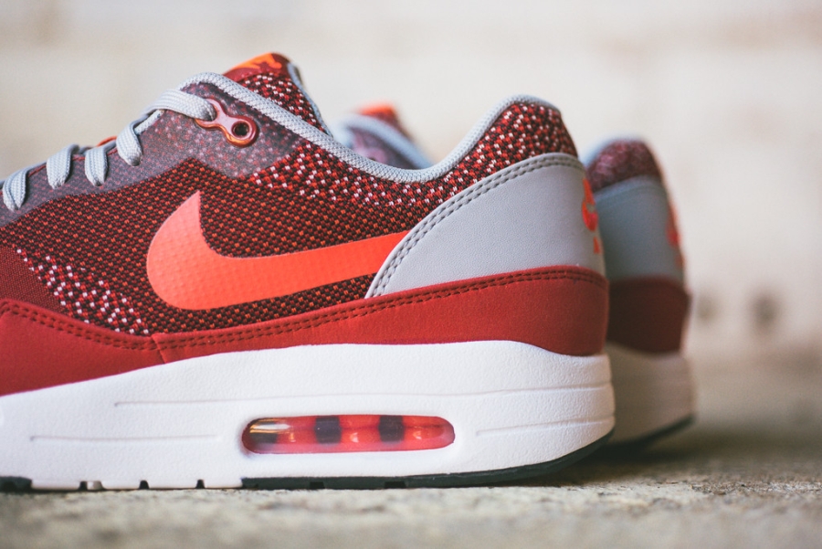 Nike Air Max 1 Jacquard Laser Crimson 01