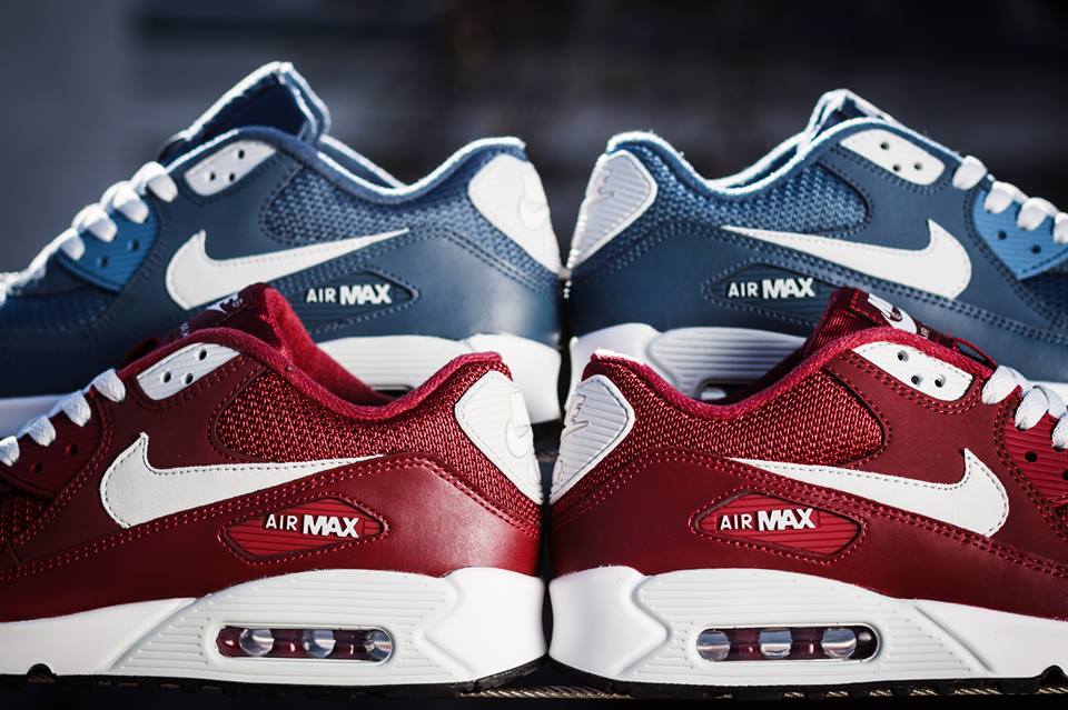 Nike Air Max 90 Essential "New Slate" and "Team Red"