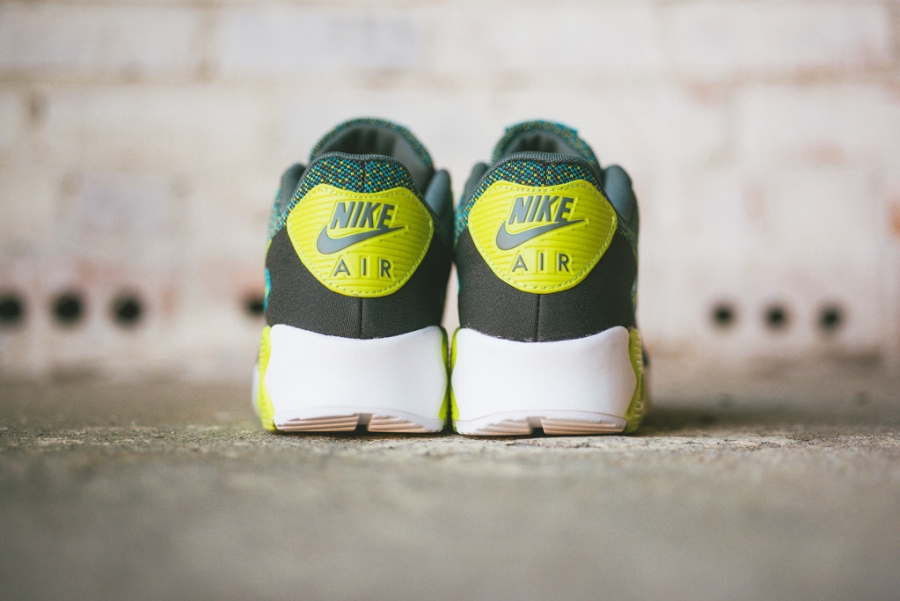 Nike Air Max 90 Venom Green 06