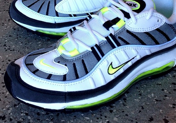 Nike Air Max 98 – Navy – Cool Grey – Volt