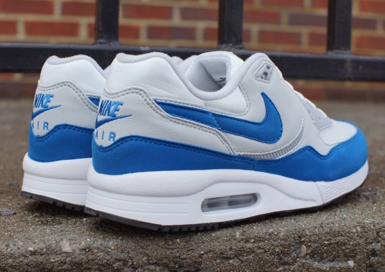 Nike Air Max Light “Military Blue”