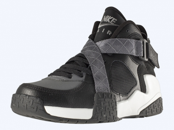 Nike Air Raid - Black - Flint Grey - White