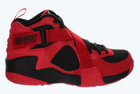 Nike Air Raid “University Red”