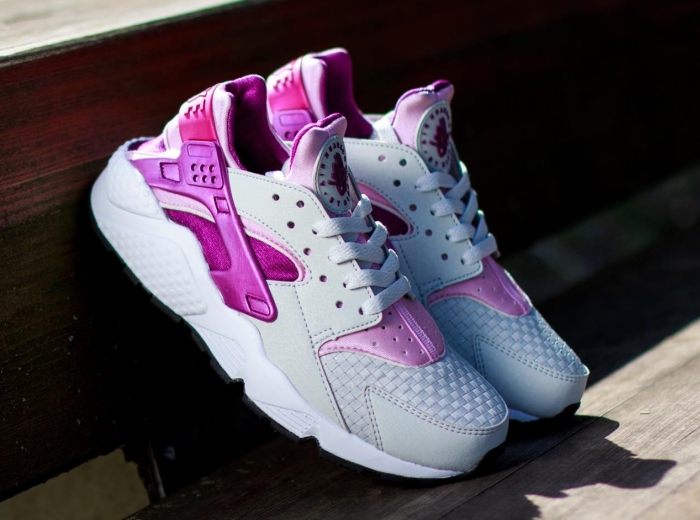 Nike Women's Air Huarache - Light Base Grey - Light Arctic Pink