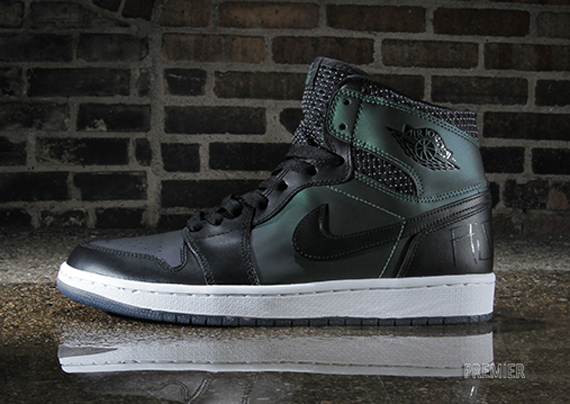 Nike SB Air Jordan 1 - Arriving at Retailers