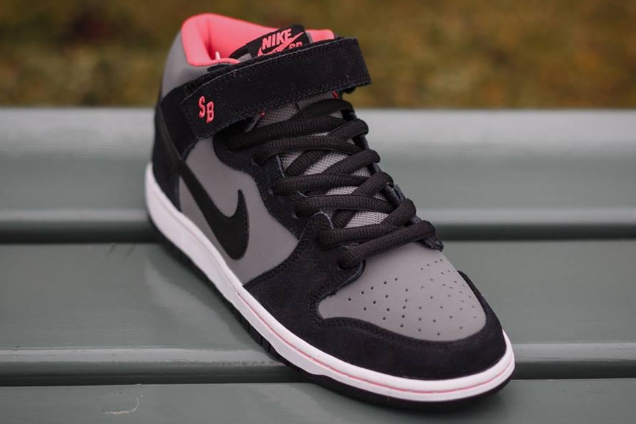 Nike Sb Dunk Mid Black Grey Red 02