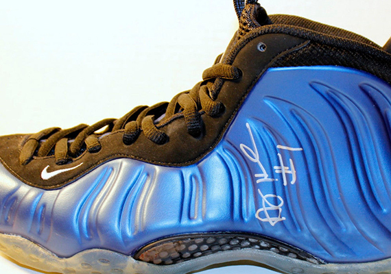 Nike Air Foamposite One "Royal" - Autographed by Penny Hardaway