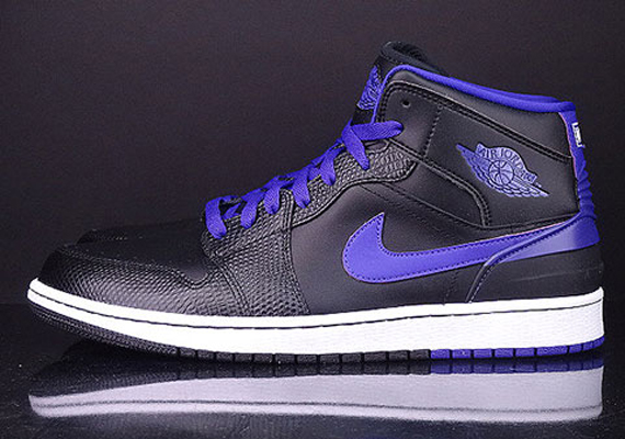 Air Jordan 1 Retor 86 Dark Concord 02