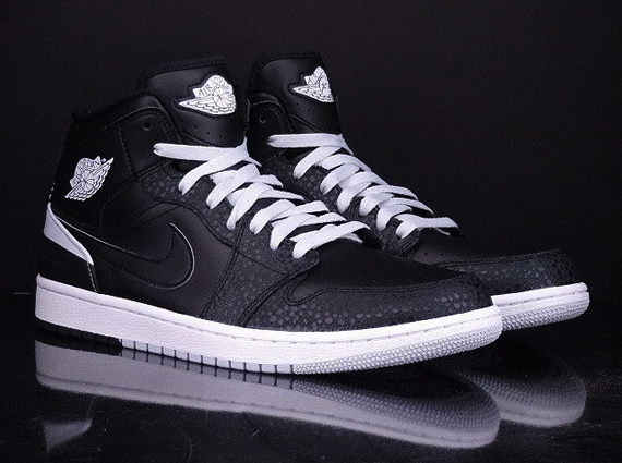 Air Jordan 1 Retro '86 "Pure Platinum" - Release Date