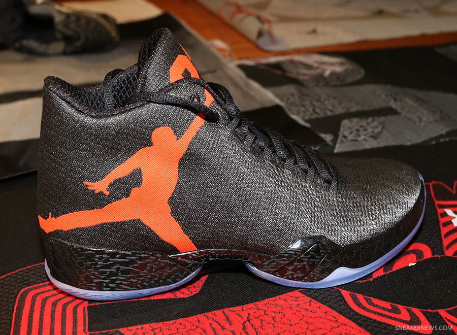 Air Jordan Xx9 Black Team Orange 1