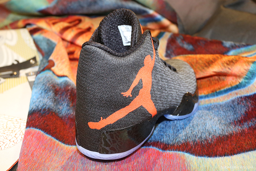 Air Jordan Xx9 Black Team Orange 10