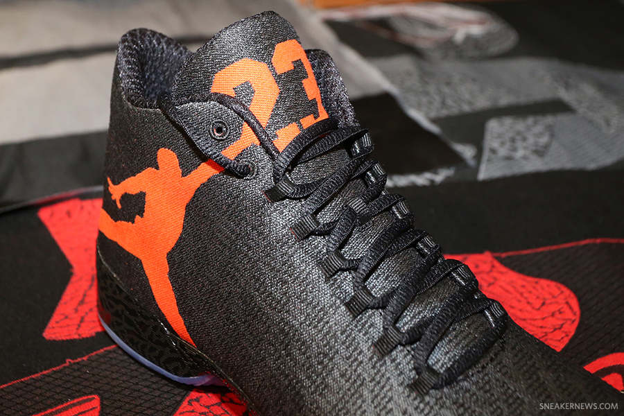 Air Jordan Xx9 Black Team Orange 4