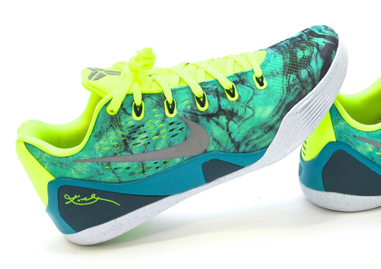 “Easter” Nike Kobe 9 EM