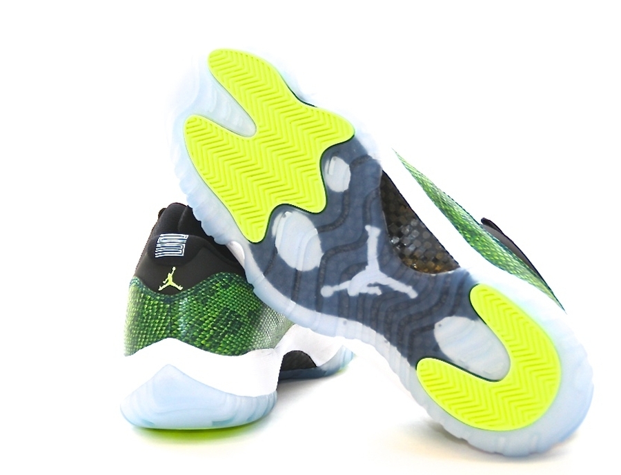 Green Snake Jordan Xi Low 02