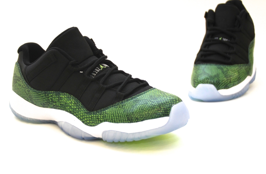 Green Snake Jordan Xi Low 04