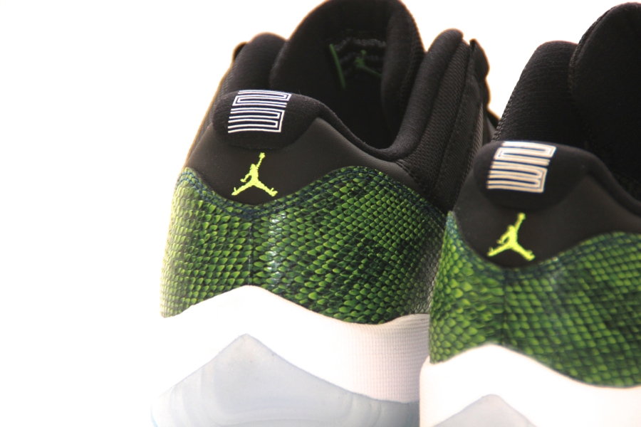 Green Snake Jordan Xi Low 07