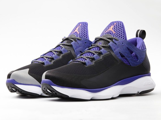 Jordan Flight Runner Nikestore Dark Concord 01